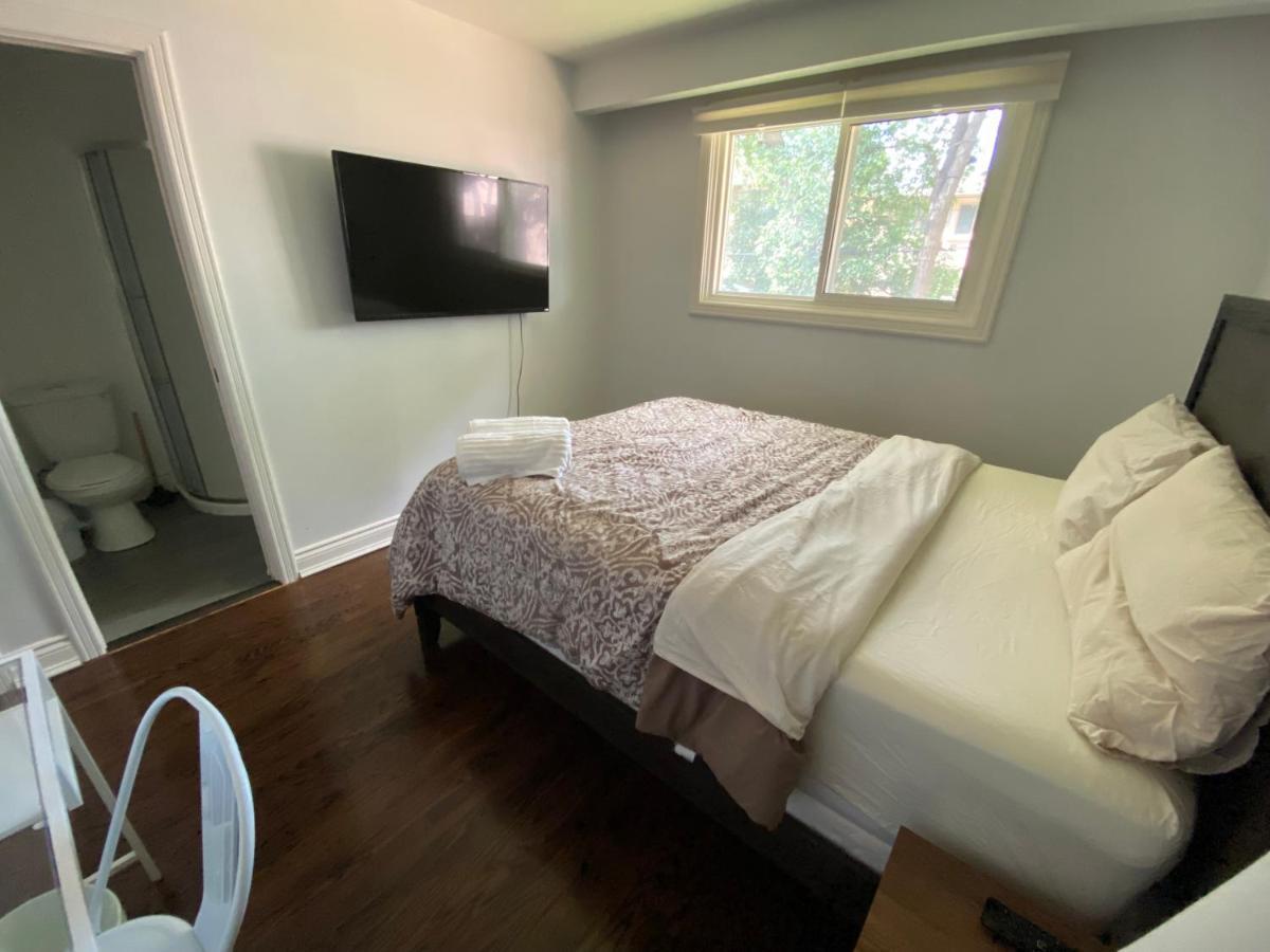 Yonge And Finch Subway !p Cozy & Quiet Private Bdr With Private Bathroom Privatunterkunft Toronto